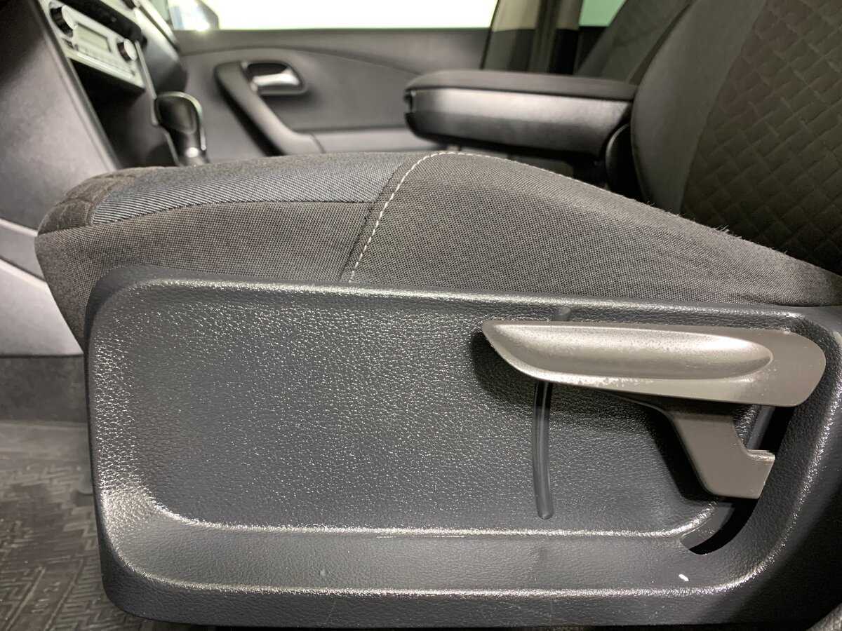 Купить Volkswagen Polo с пробегом. Фото: #16