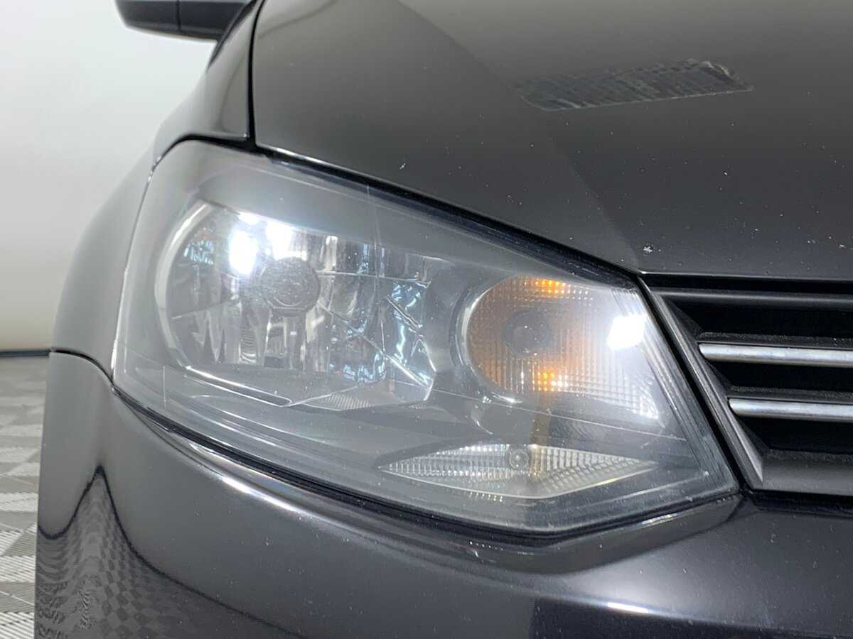 Купить Volkswagen Polo с пробегом. Фото: #8