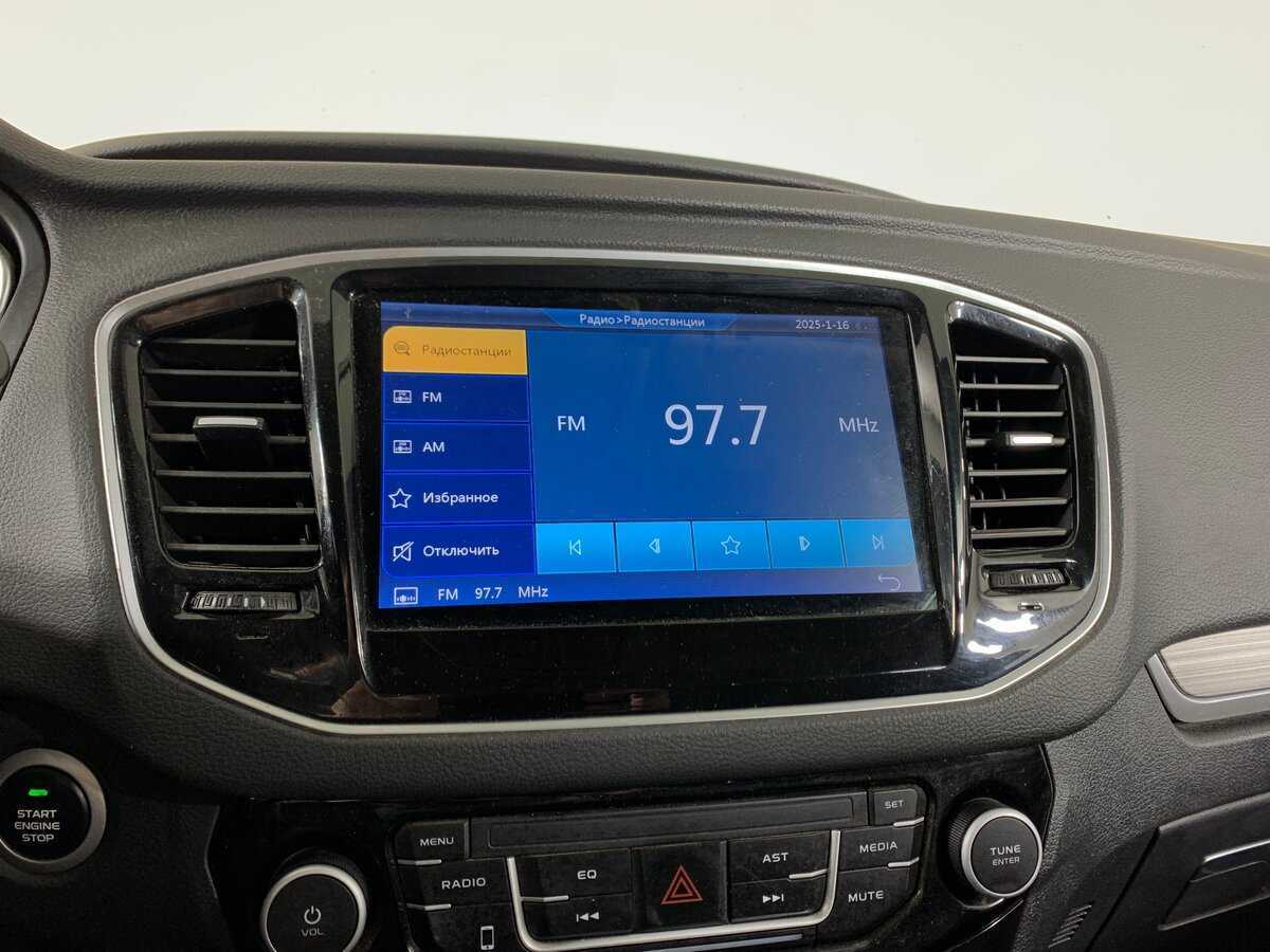 Купить Geely Emgrand X7 с пробегом. Фото: #15