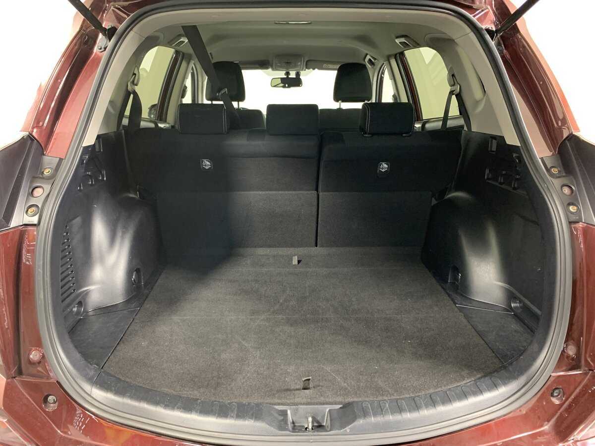 Купить Toyota RAV4 с пробегом. Фото: #19
