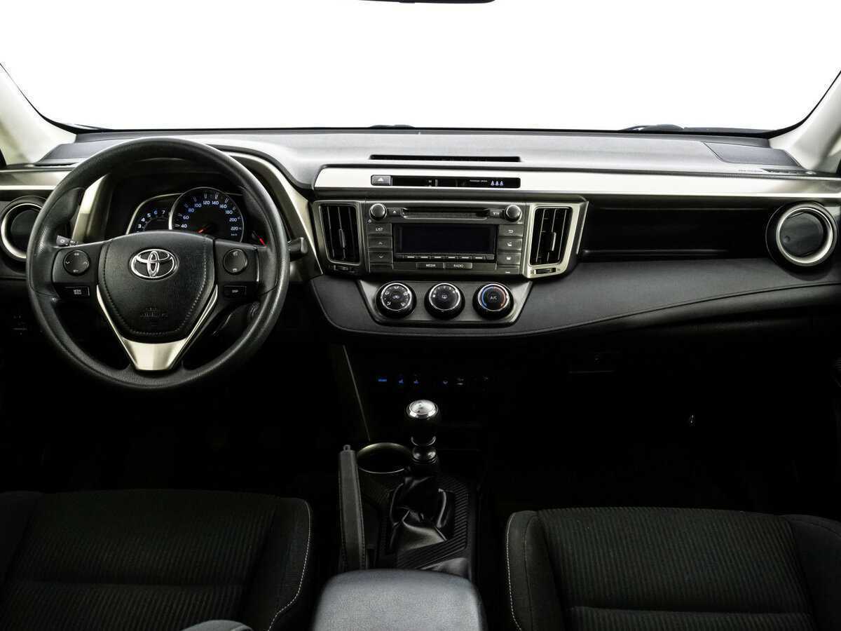 Купить Toyota RAV4 с пробегом. Фото: #7