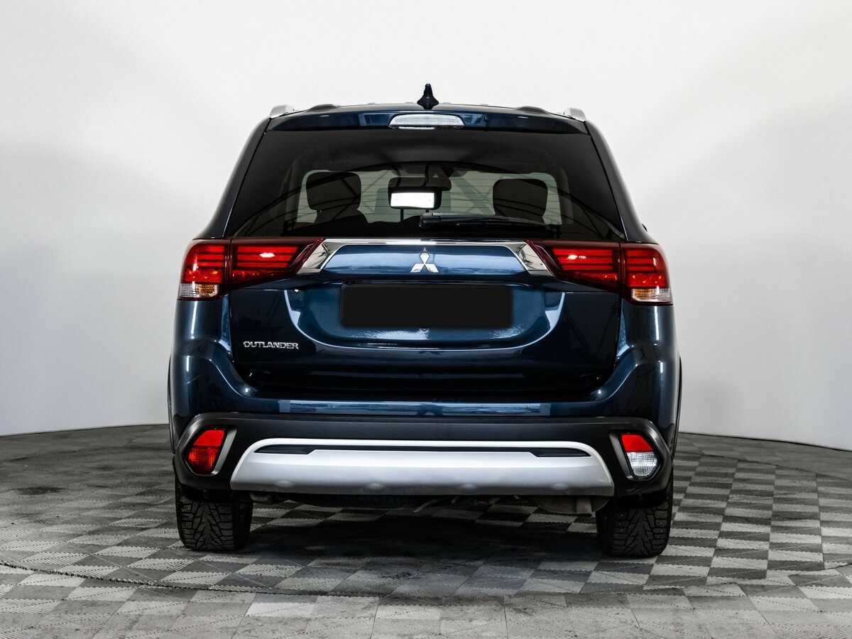 Купить Mitsubishi Outlander с пробегом. Фото: #4