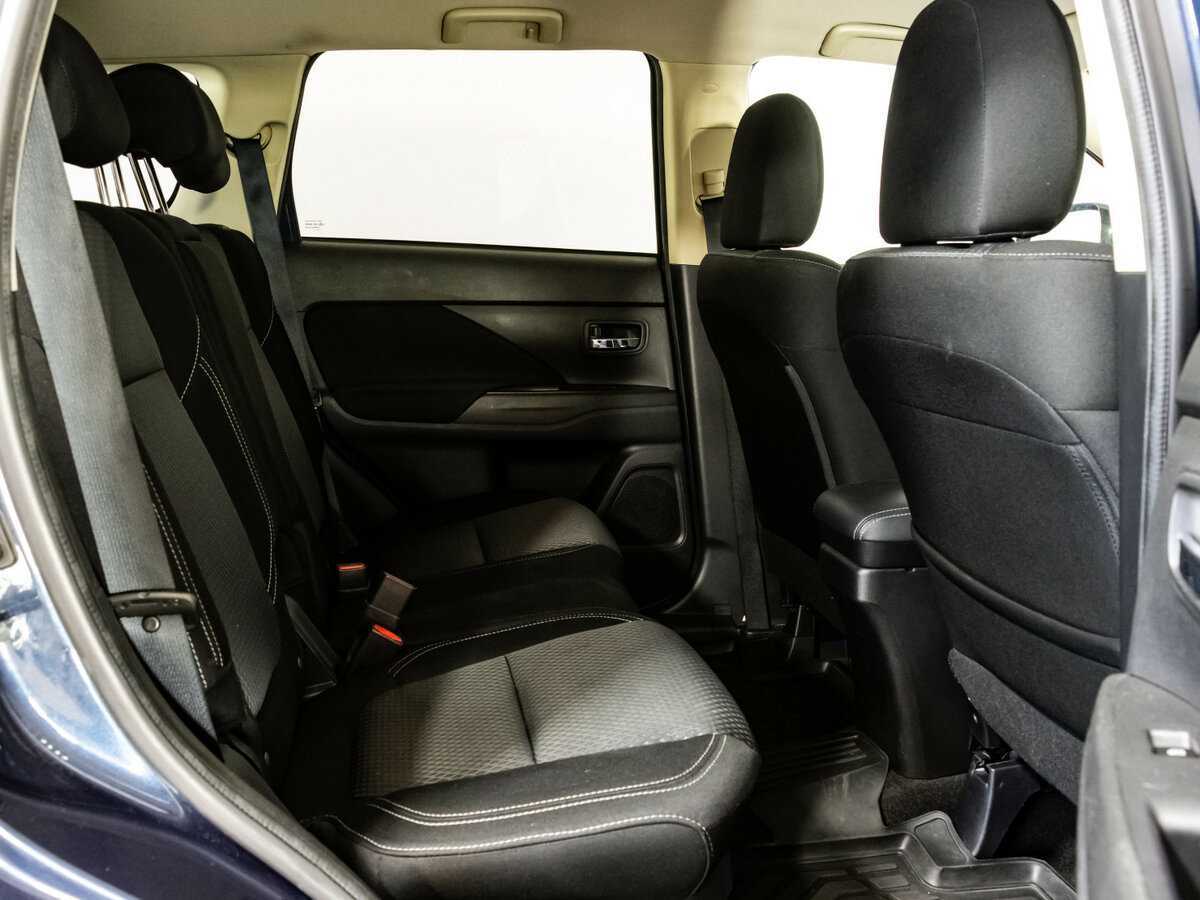 Купить Mitsubishi Outlander с пробегом. Фото: #14