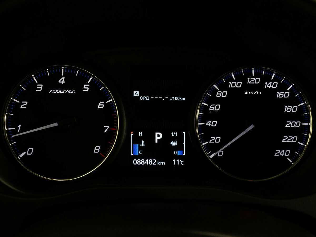 Купить Mitsubishi Outlander с пробегом. Фото: #18