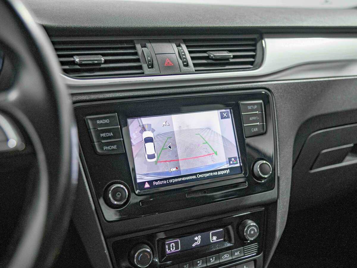 Купить Skoda Rapid с пробегом. Фото: #10