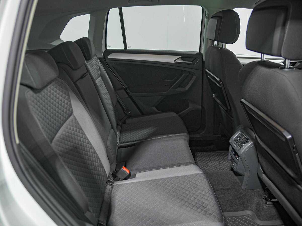 Купить Volkswagen Tiguan с пробегом. Фото: #13