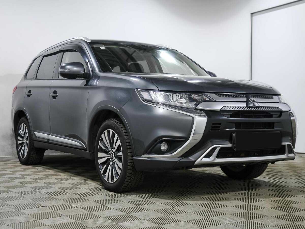 Купить Mitsubishi Outlander с пробегом. Фото: #2