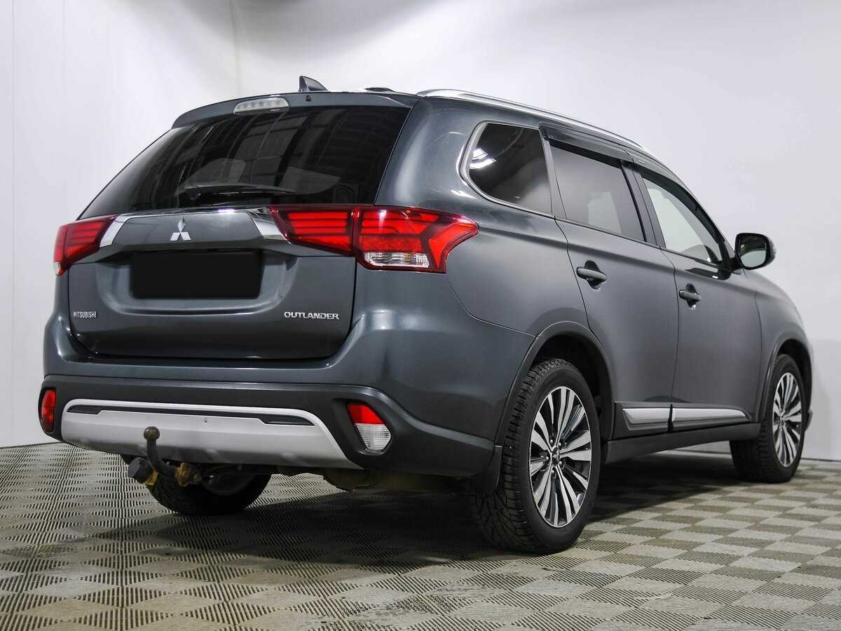 Купить Mitsubishi Outlander с пробегом. Фото: #3