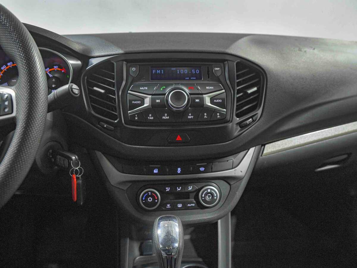 Купить Lada (ВАЗ) Vesta с пробегом. Фото: #10