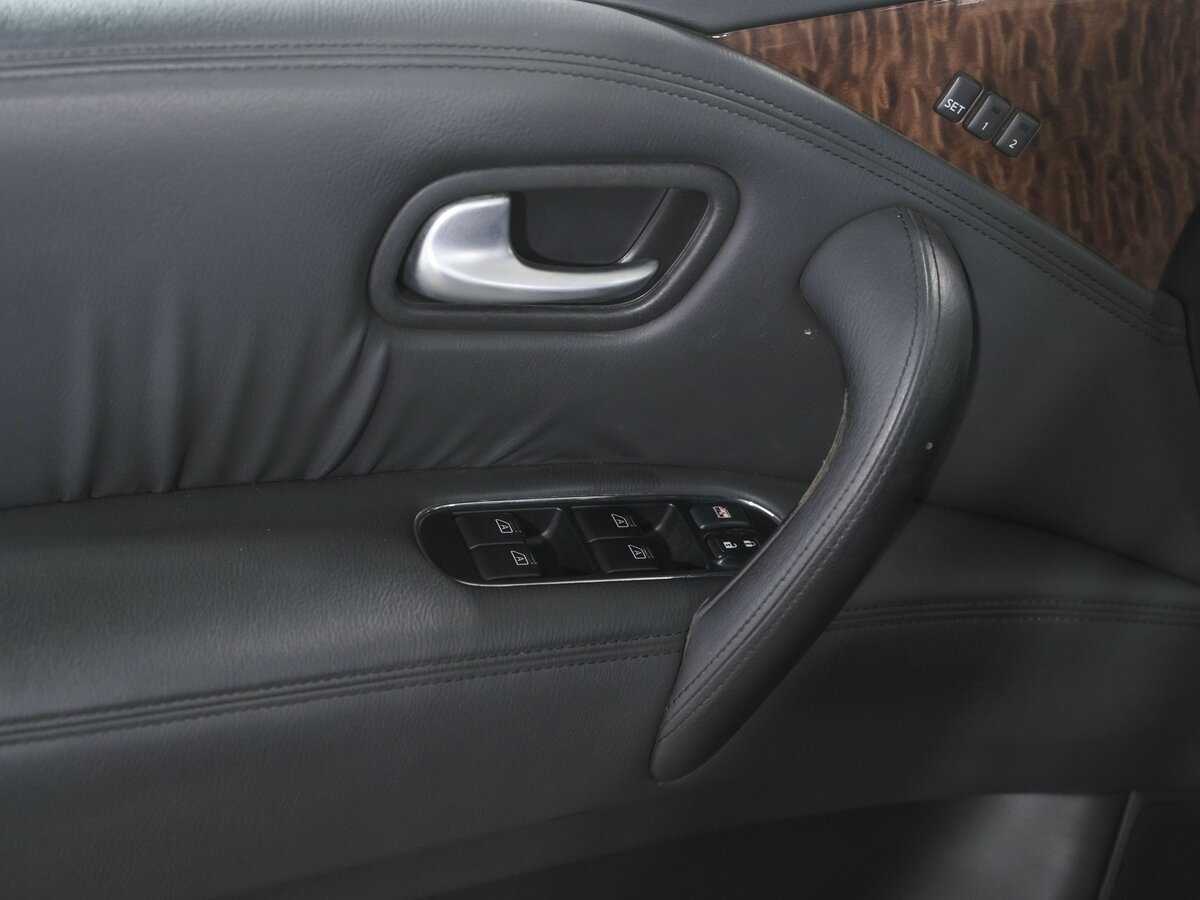 Купить Nissan Patrol с пробегом. Фото: #17