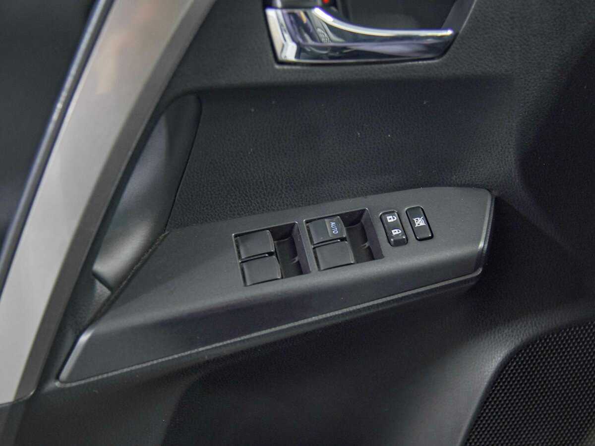 Купить Toyota RAV4 с пробегом. Фото: #12