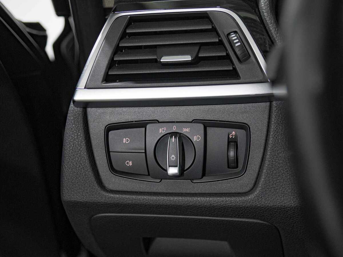 Купить BMW 3 серии с пробегом. Фото: #13