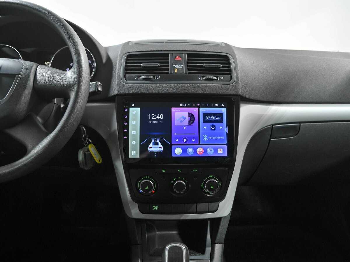 Купить Skoda Yeti с пробегом. Фото: #9