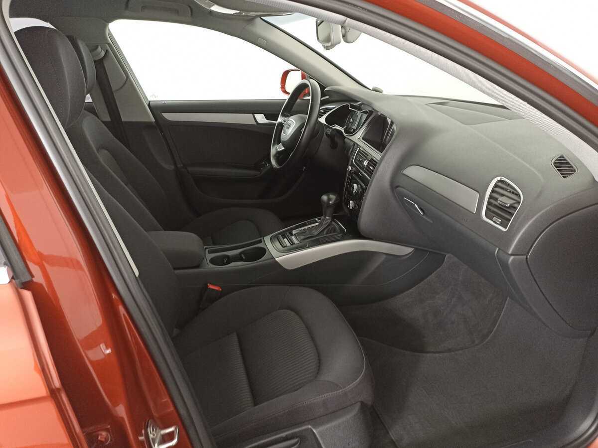 Купить Audi A4 с пробегом. Фото: #7