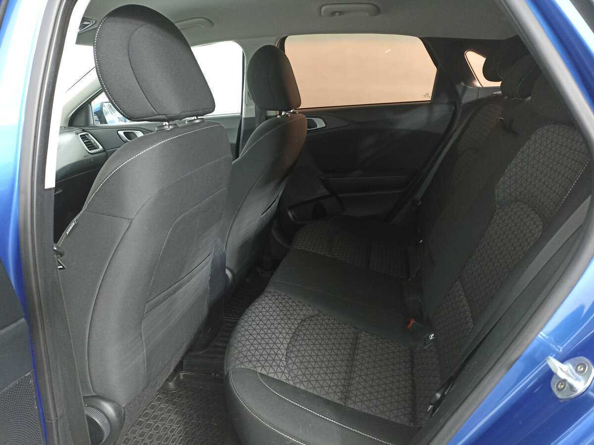 Купить Kia Ceed с пробегом. Фото: #11