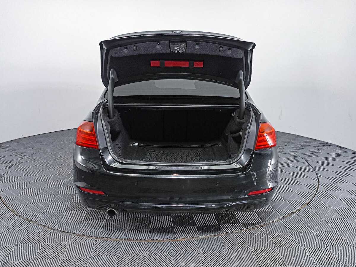 Купить BMW 3 серии с пробегом. Фото: #9