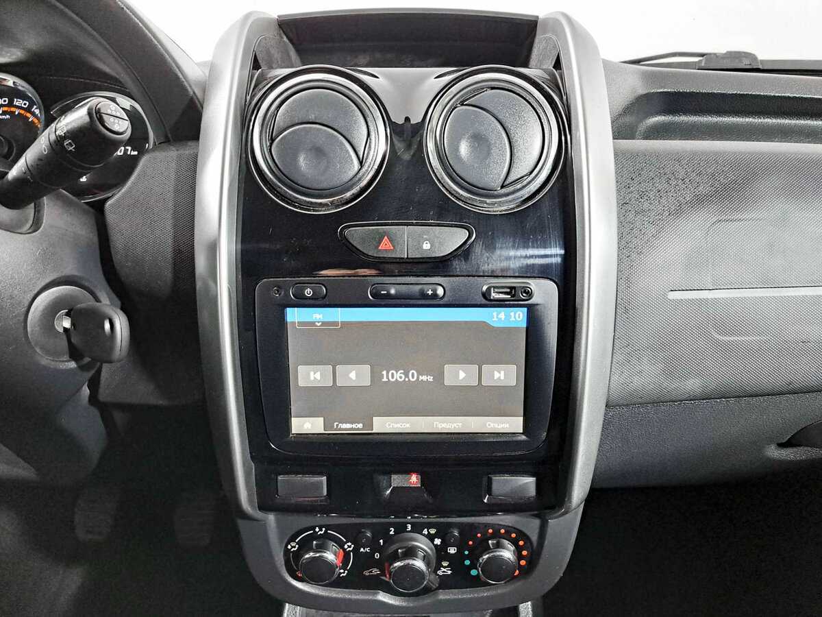 Купить Lada (ВАЗ) Largus с пробегом. Фото: #12