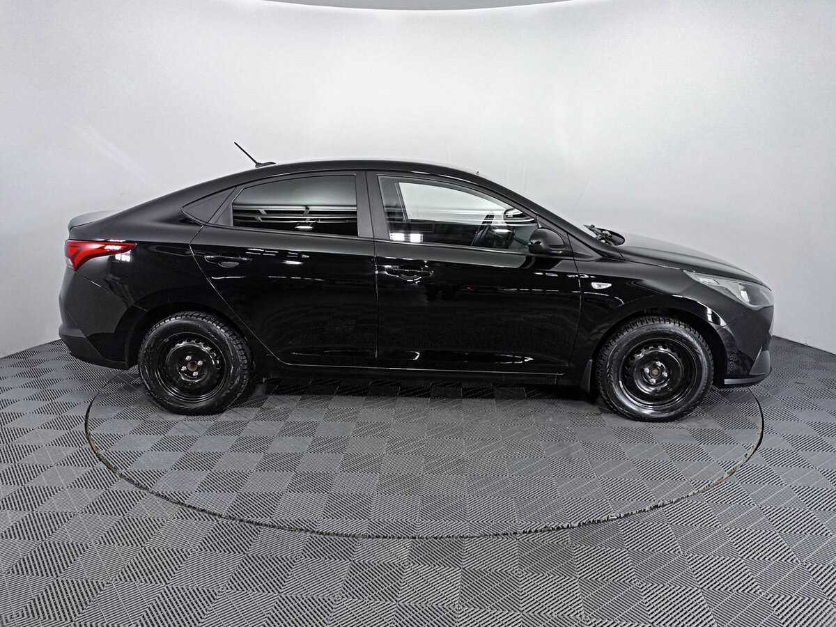 Купить Hyundai Solaris с пробегом. Фото: #3