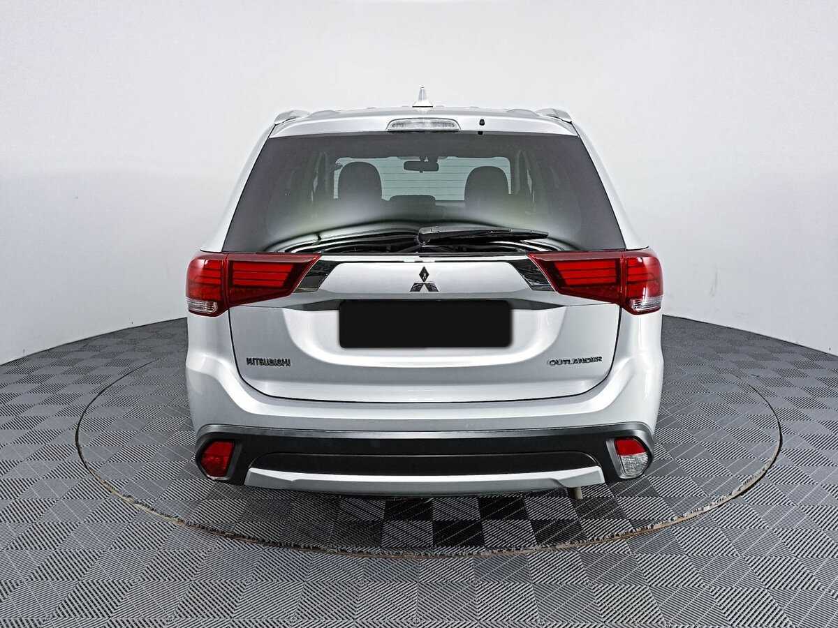 Купить Mitsubishi Outlander с пробегом. Фото: #5
