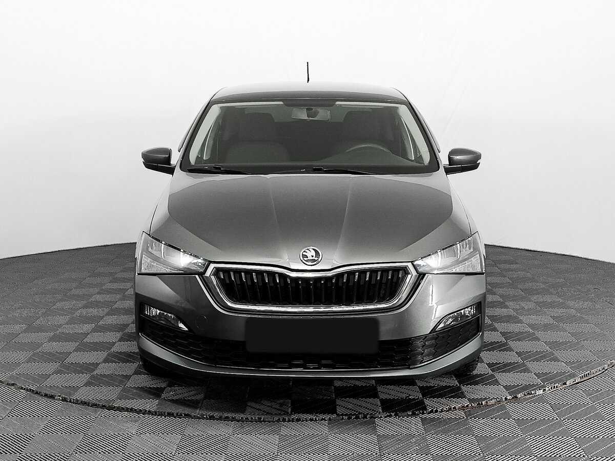 Купить Skoda Rapid с пробегом. Фото: #1