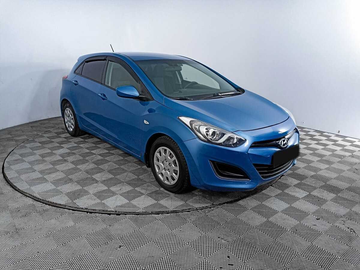 Купить Hyundai i30 с пробегом. Фото: #2