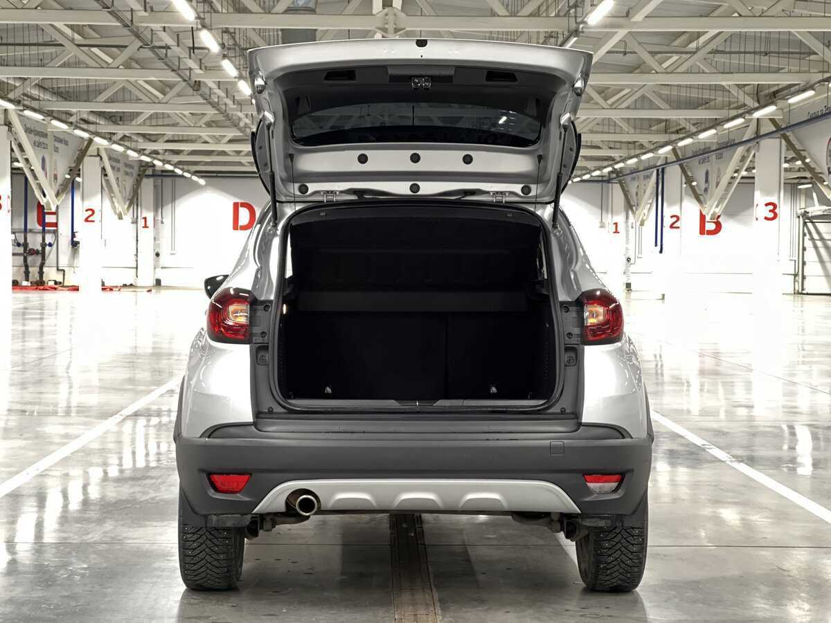 Купить Renault Kaptur с пробегом. Фото: #9