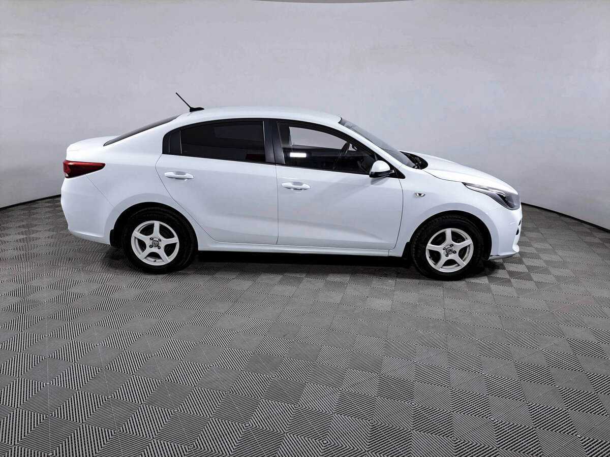 Купить Kia Rio с пробегом. Фото: #3