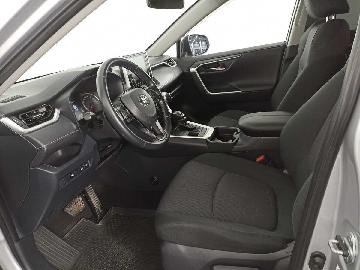Купить Toyota RAV4 с пробегом. Фото: #15