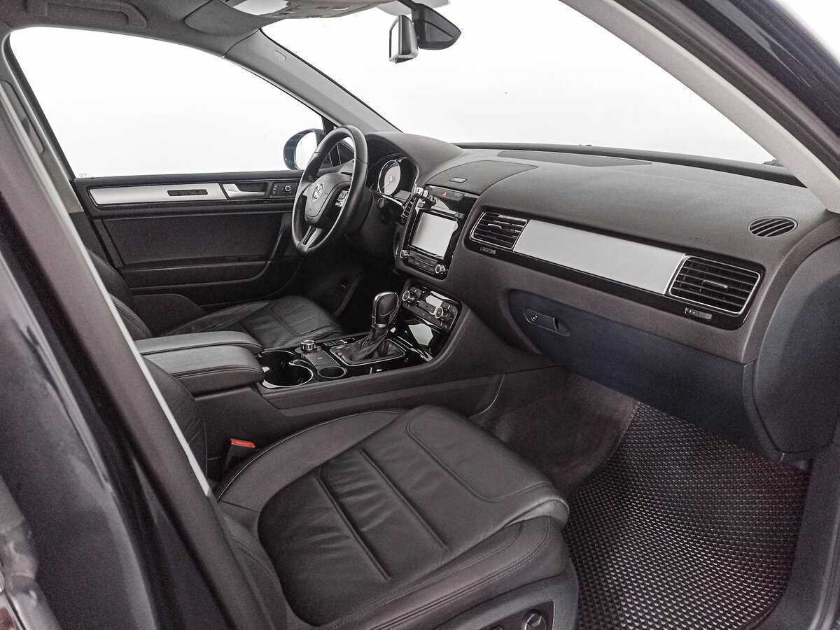 Купить Volkswagen Touareg с пробегом. Фото: #7
