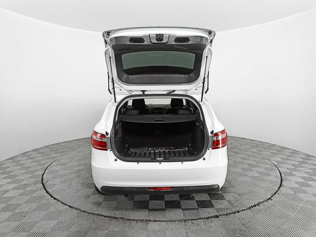 Купить Lada (ВАЗ) Vesta с пробегом. Фото: #9