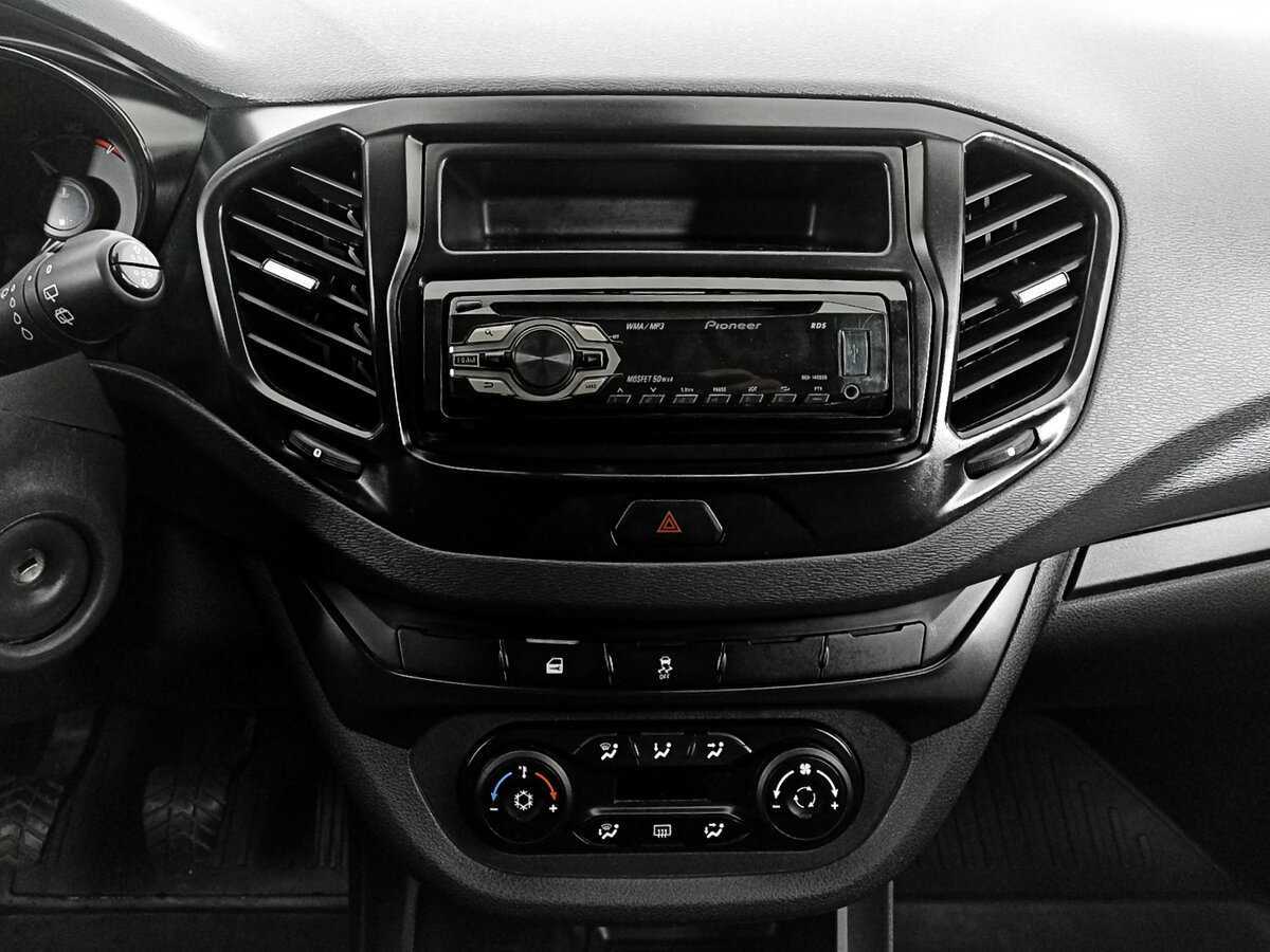 Купить Lada (ВАЗ) Vesta с пробегом. Фото: #14