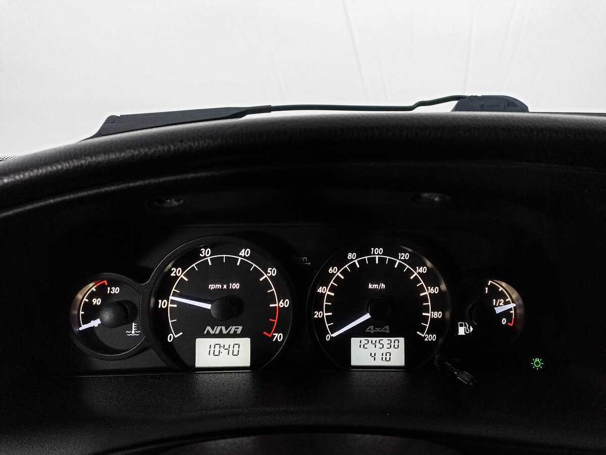 Купить Chevrolet Niva с пробегом. Фото: #10