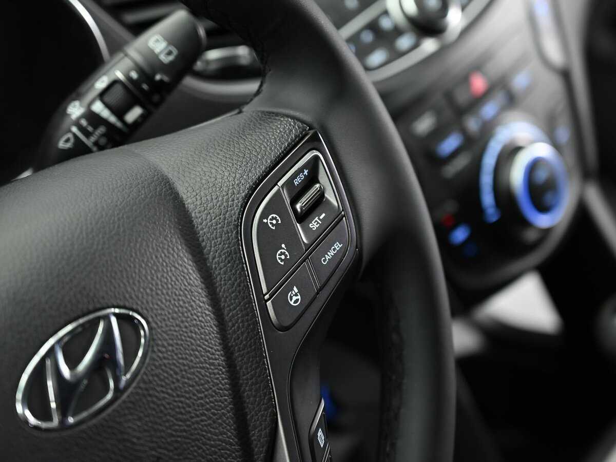 Купить Hyundai Santa Fe с пробегом. Фото: #7