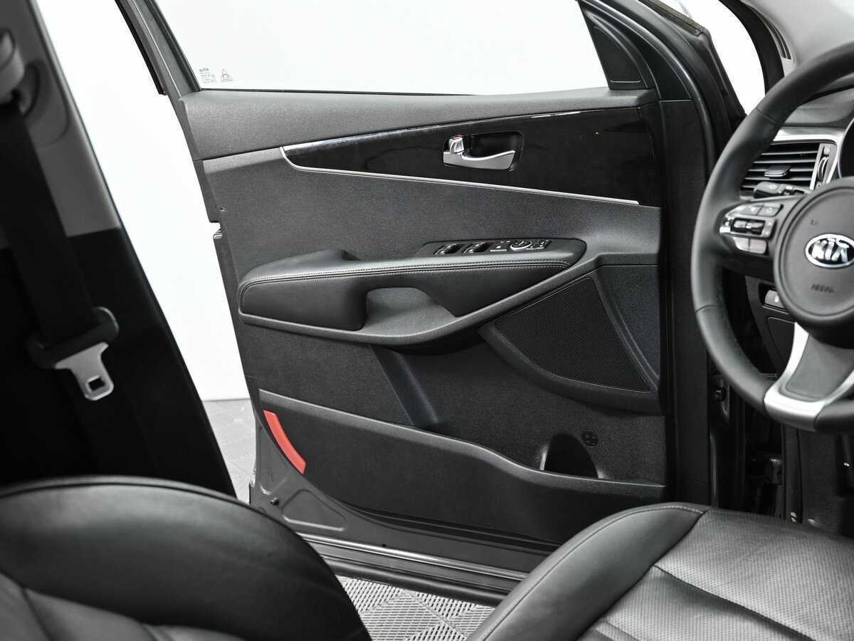 Купить Kia Sorento с пробегом. Фото: #6