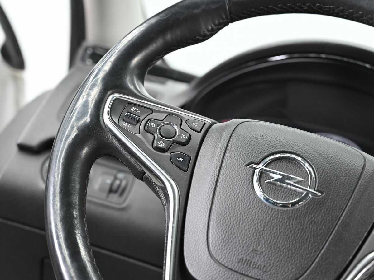 Купить Opel Insignia с пробегом. Фото: #8