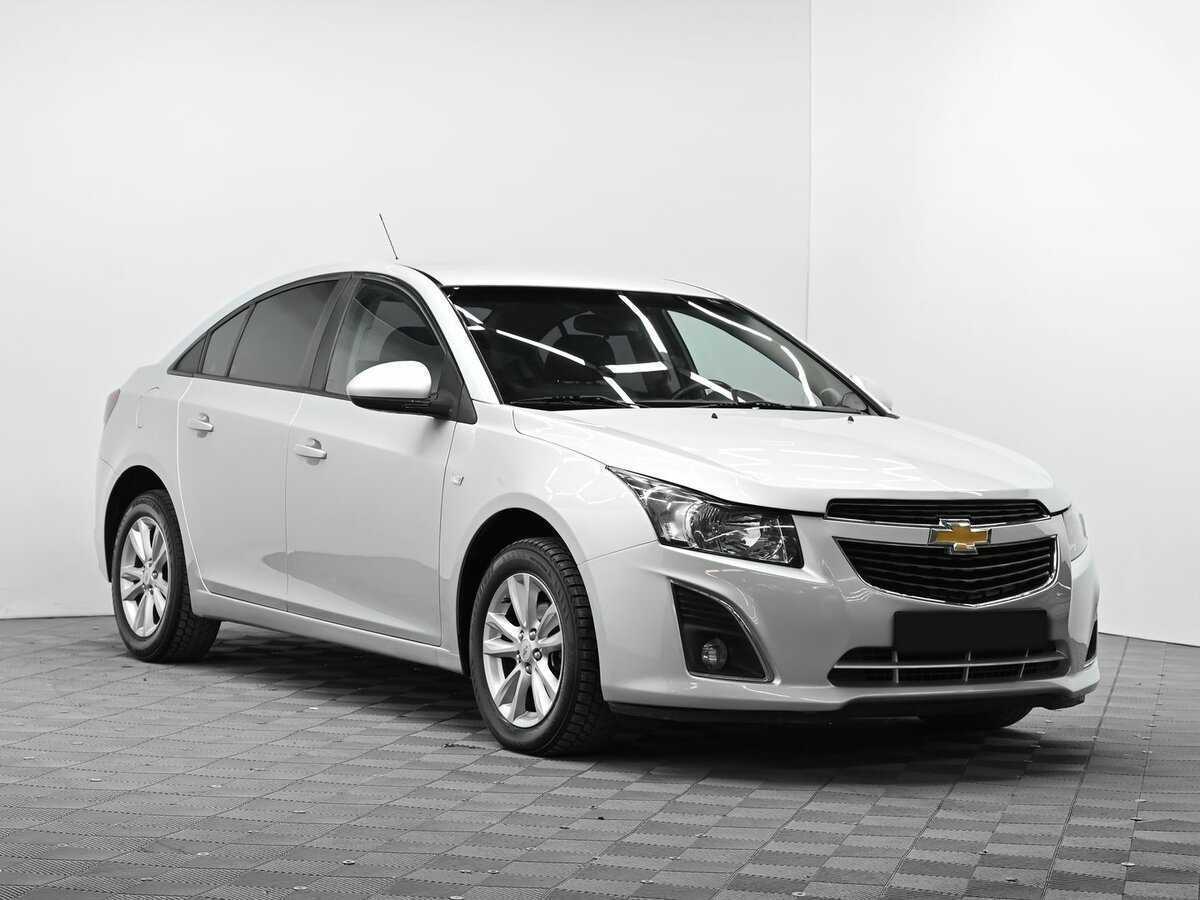 Купить Chevrolet Cruze с пробегом. Фото: #1
