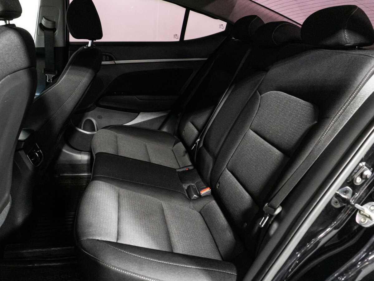 Купить Hyundai Elantra с пробегом. Фото: #10