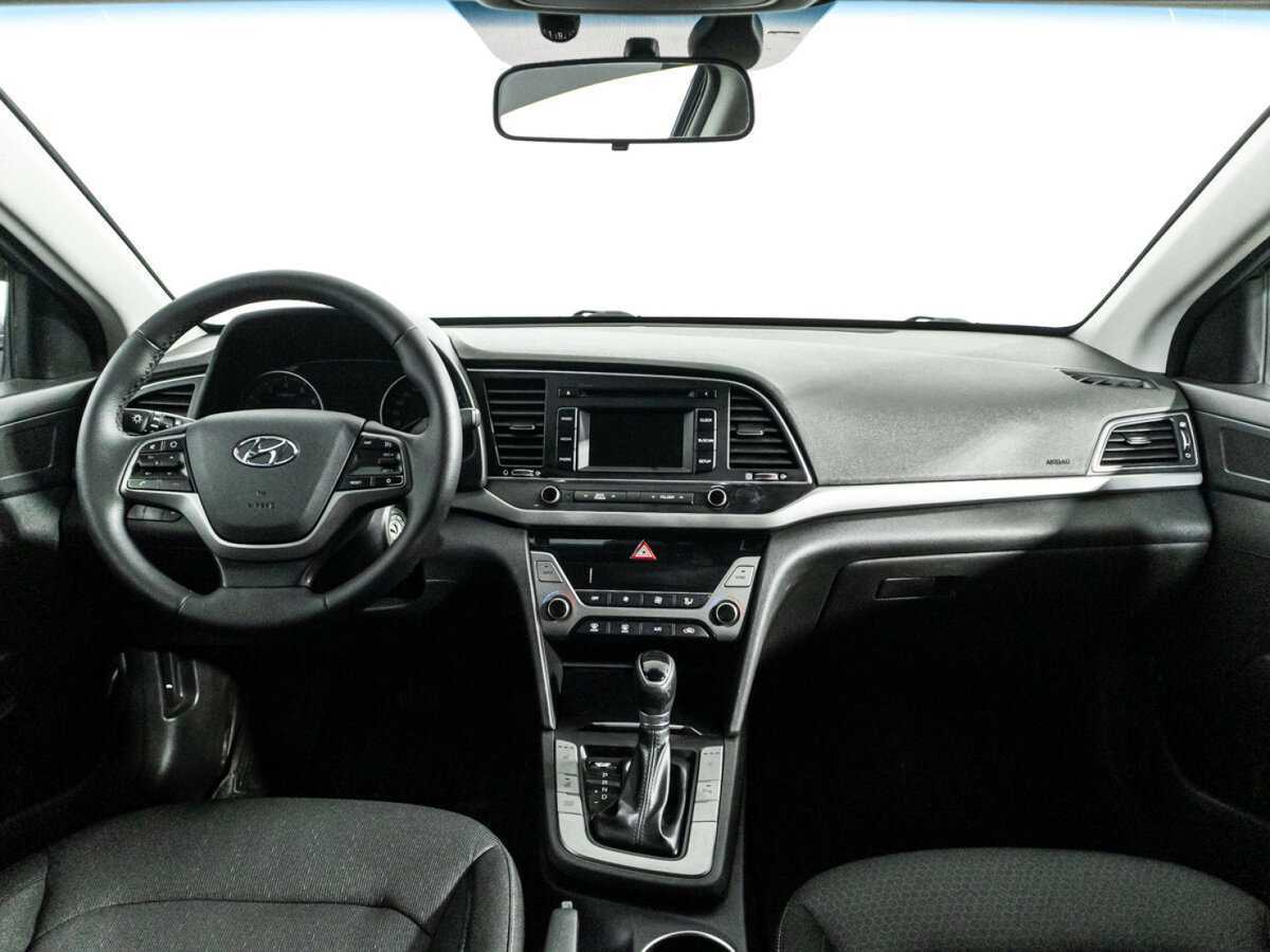 Купить Hyundai Elantra с пробегом. Фото: #12