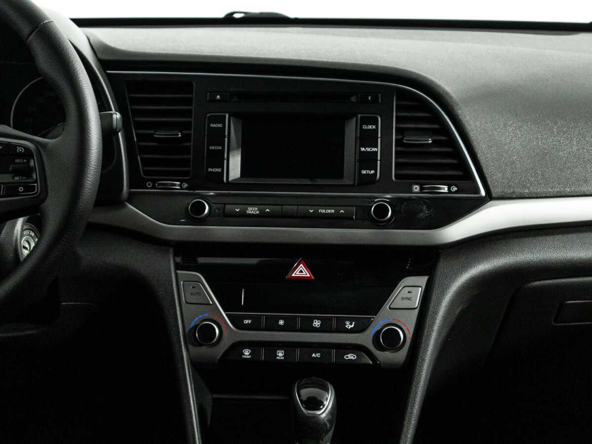 Купить Hyundai Elantra с пробегом. Фото: #13