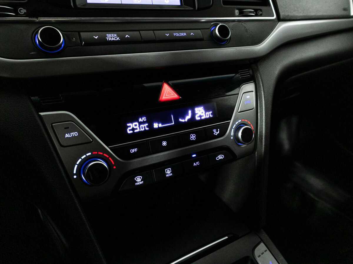 Купить Hyundai Elantra с пробегом. Фото: #16