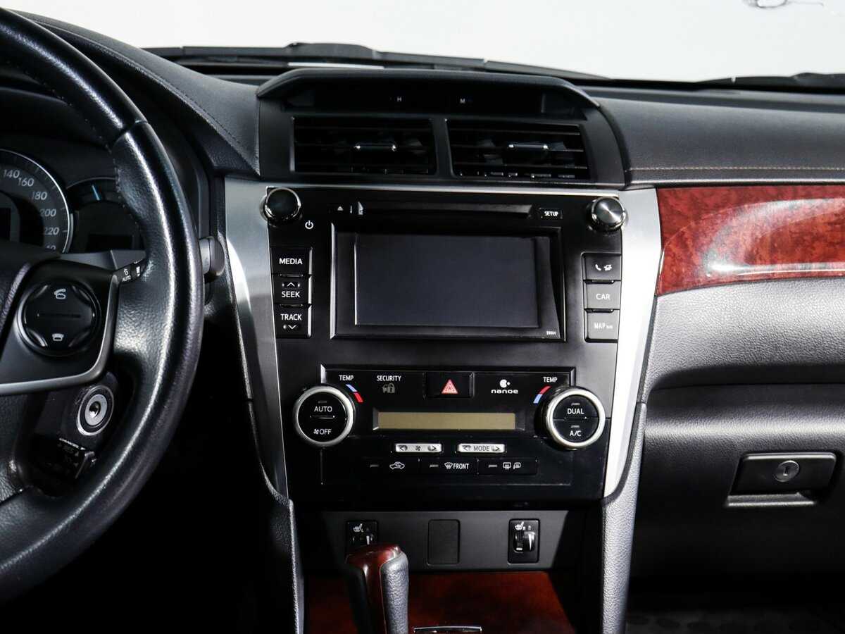 Купить Toyota Camry с пробегом. Фото: #9