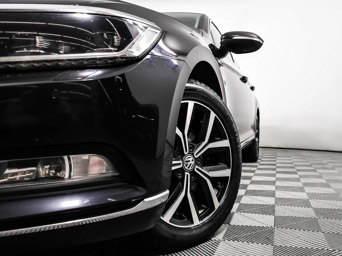 Купить Volkswagen Passat с пробегом. Фото: #14