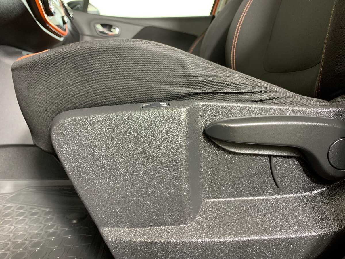 Купить Renault Kaptur с пробегом. Фото: #16