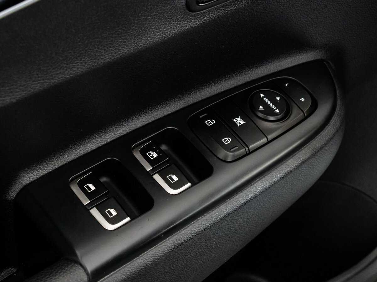 Купить Kia Rio с пробегом. Фото: #13