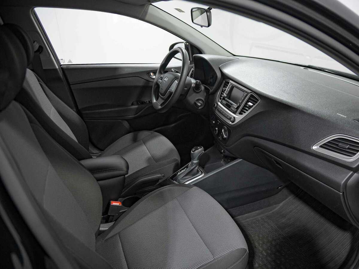 Купить Hyundai Solaris с пробегом. Фото: #13