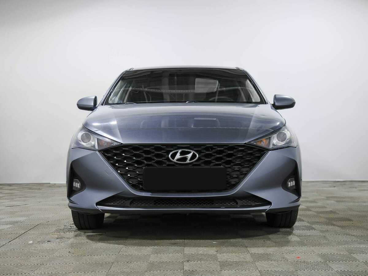 Купить Hyundai Solaris с пробегом. Фото: #1