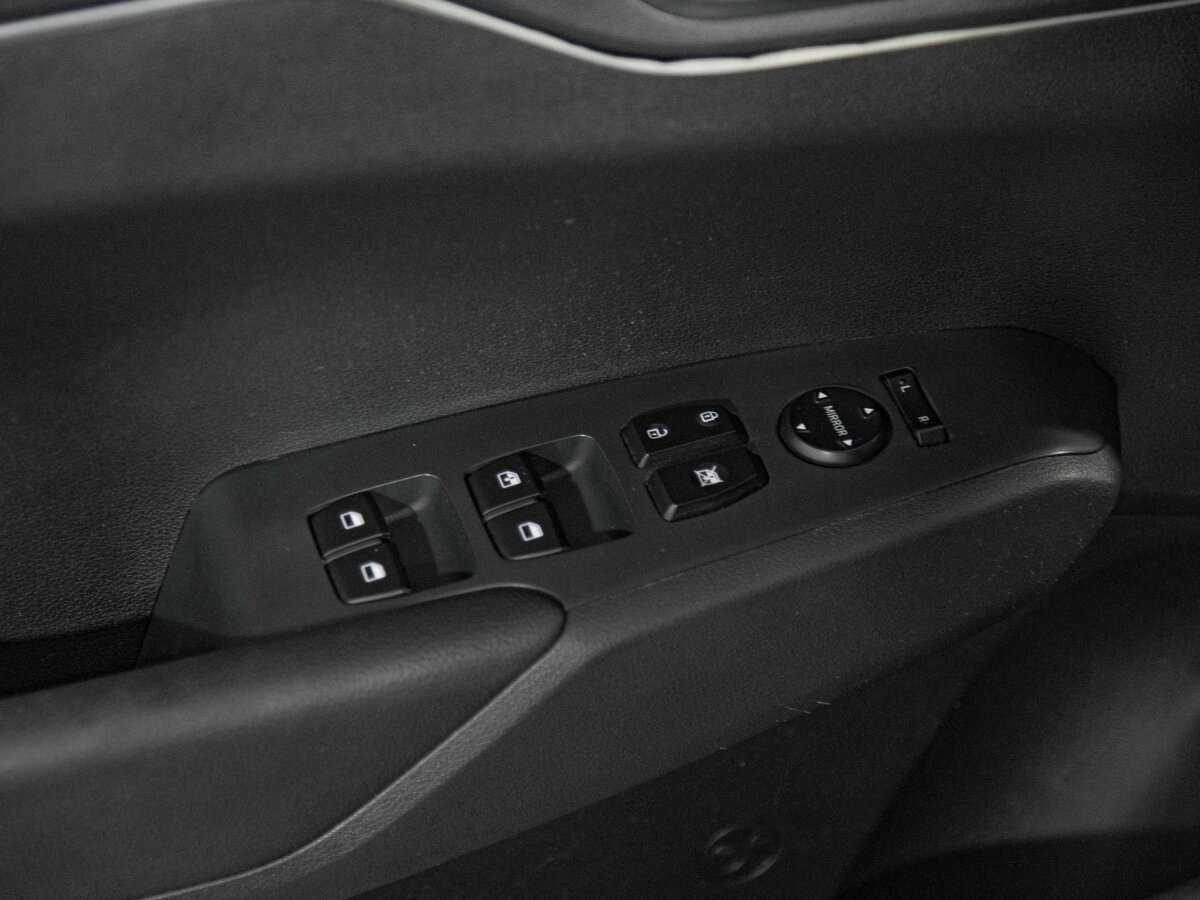 Купить Hyundai Solaris с пробегом. Фото: #10