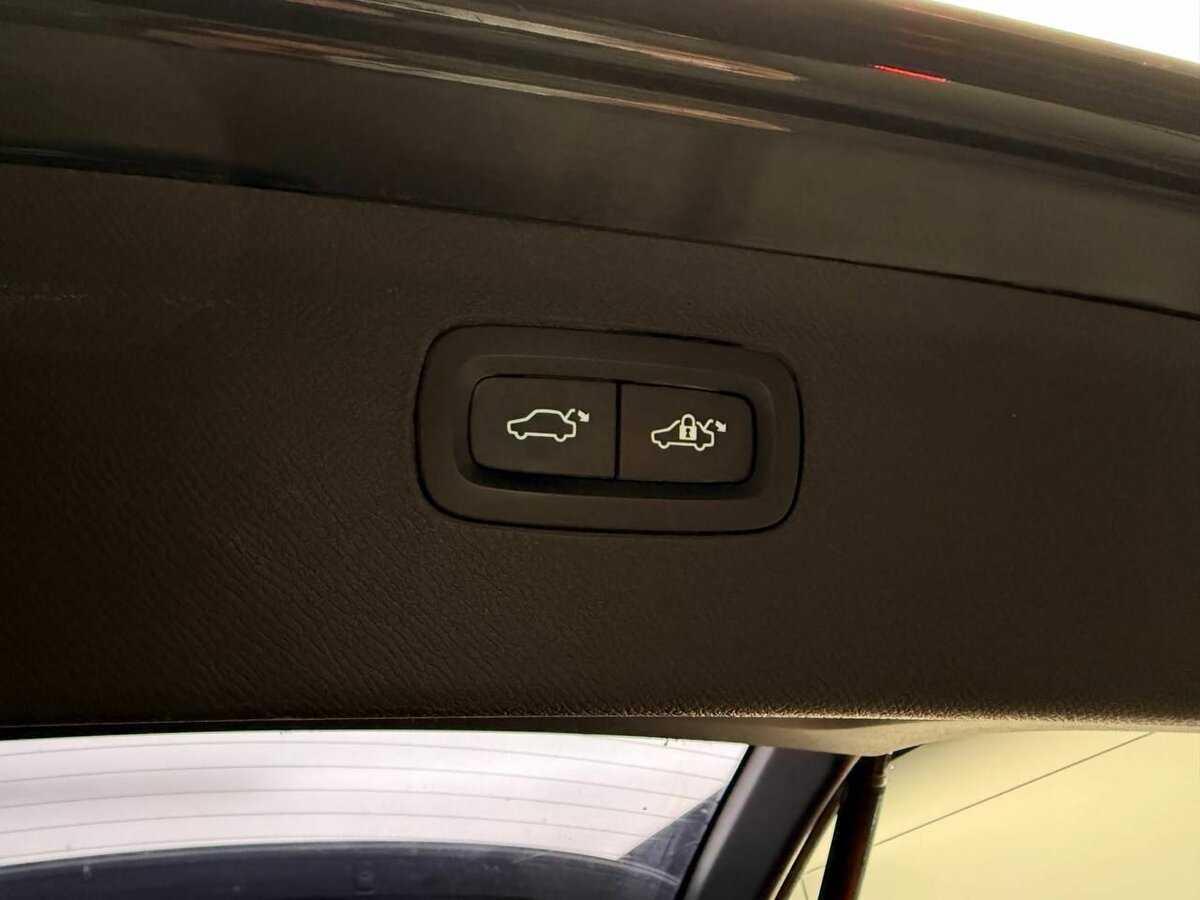Купить Volvo XC90 с пробегом. Фото: #21