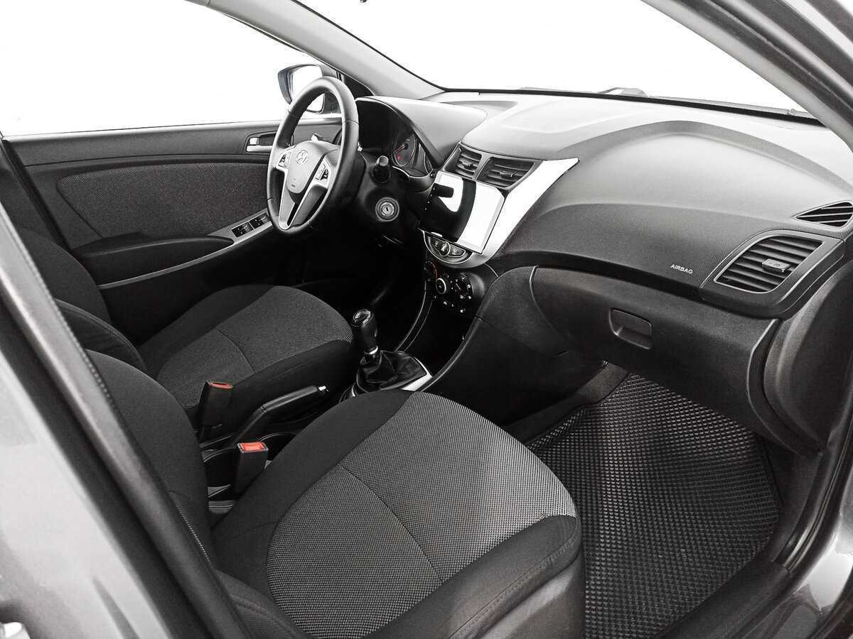 Купить Hyundai Solaris с пробегом. Фото: #7