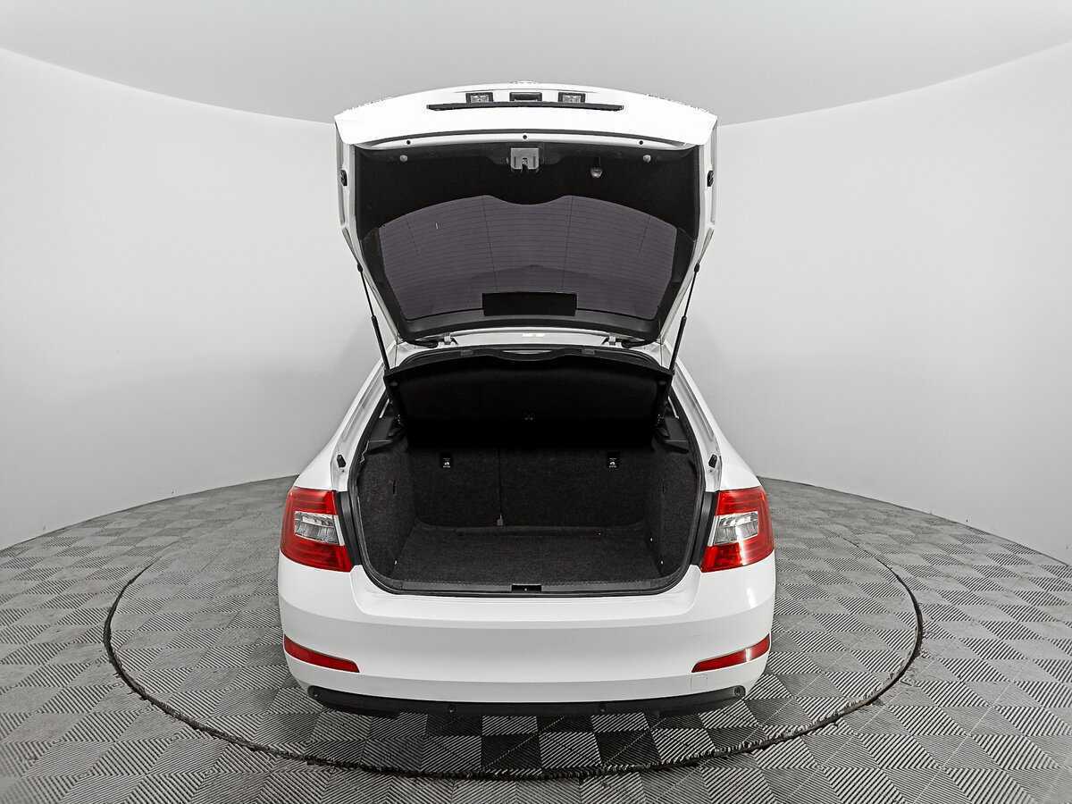Купить Skoda Octavia с пробегом. Фото: #9